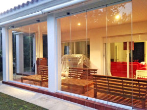 aluteknic-cortinas-vidrio-chalet-en-sitges