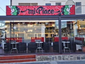aluteknic-cortinas-vidrio-pergola-bioclimatica-heladeria-castelldefels