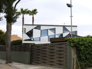 aluteknic-fachada-muro-cortina-chalet-sitges