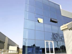 aluteknic-fachada-muro-cortina-naves-vilanova-i-la-geltru