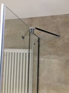 aluteknic-mamparas-piso-de-diseno-calafell